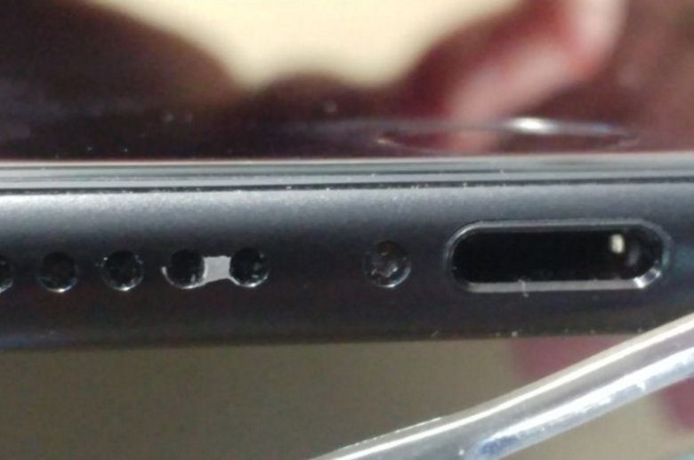 iPhone 7 matte black chipping 3 - 霧面黑的 iPhone 7 開始出現掉漆問題，官方論壇已有許多討論出現。