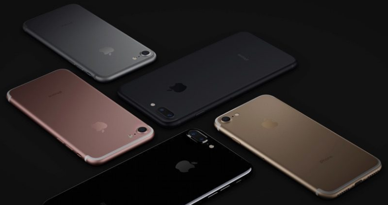 消息指出蘋果今年將推出三款 iPhone 包含十週年紀念機種
