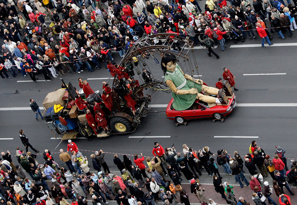 法国Royal De Luxe 剧团的大型街头木偶 - wuwei1101 - 西花社