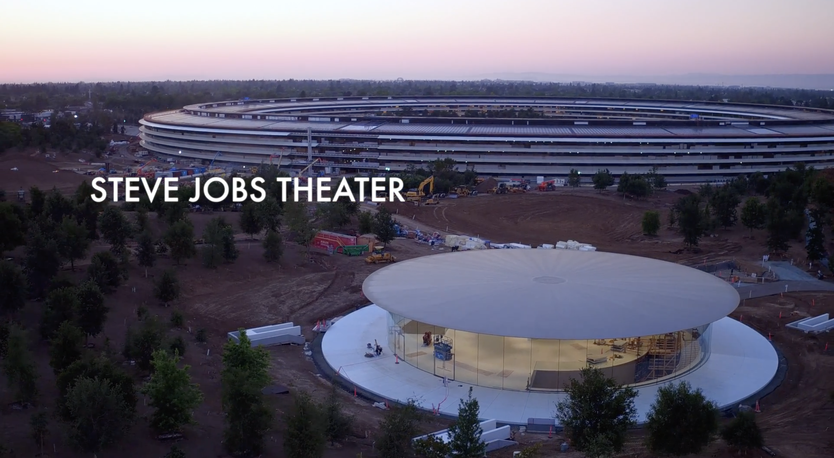 蘋果全新總部空拍流出，首度拍到「賈伯斯劇院」內部