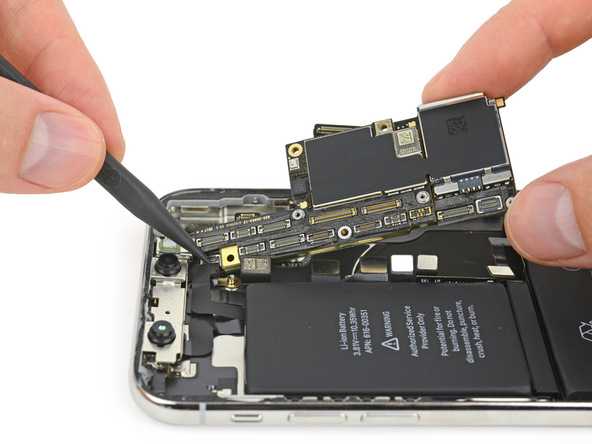 iPhone X拆解：超密集的主機板