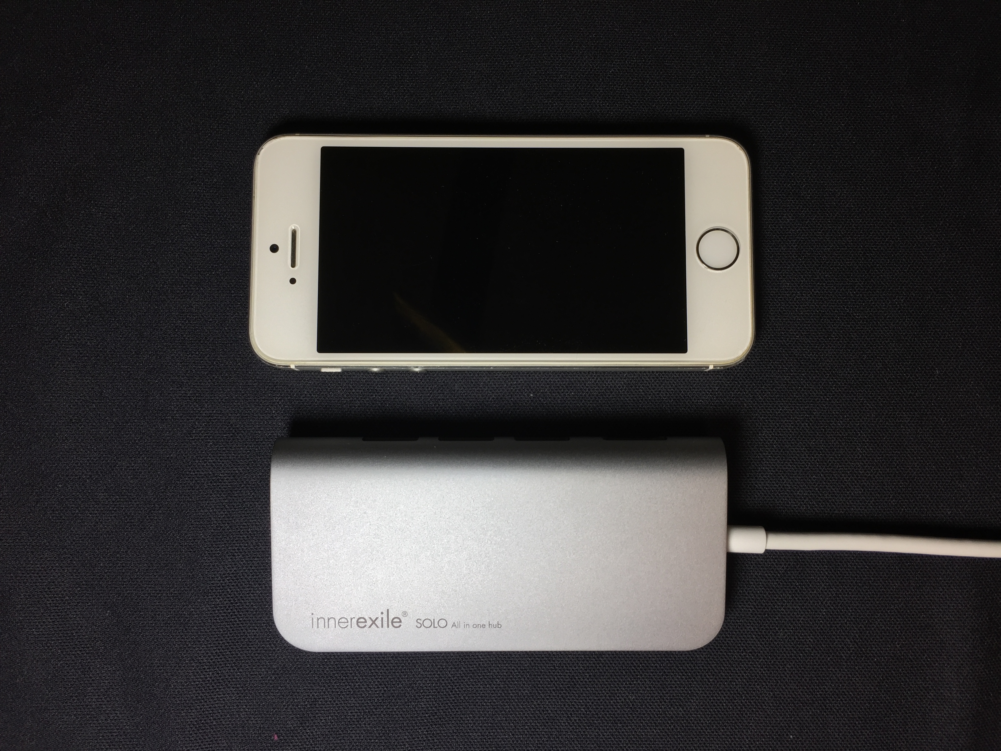 innerexile SOLO vs iPhone 5s