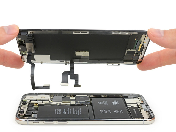 iPhone X拆解：已卸除擋版及排線