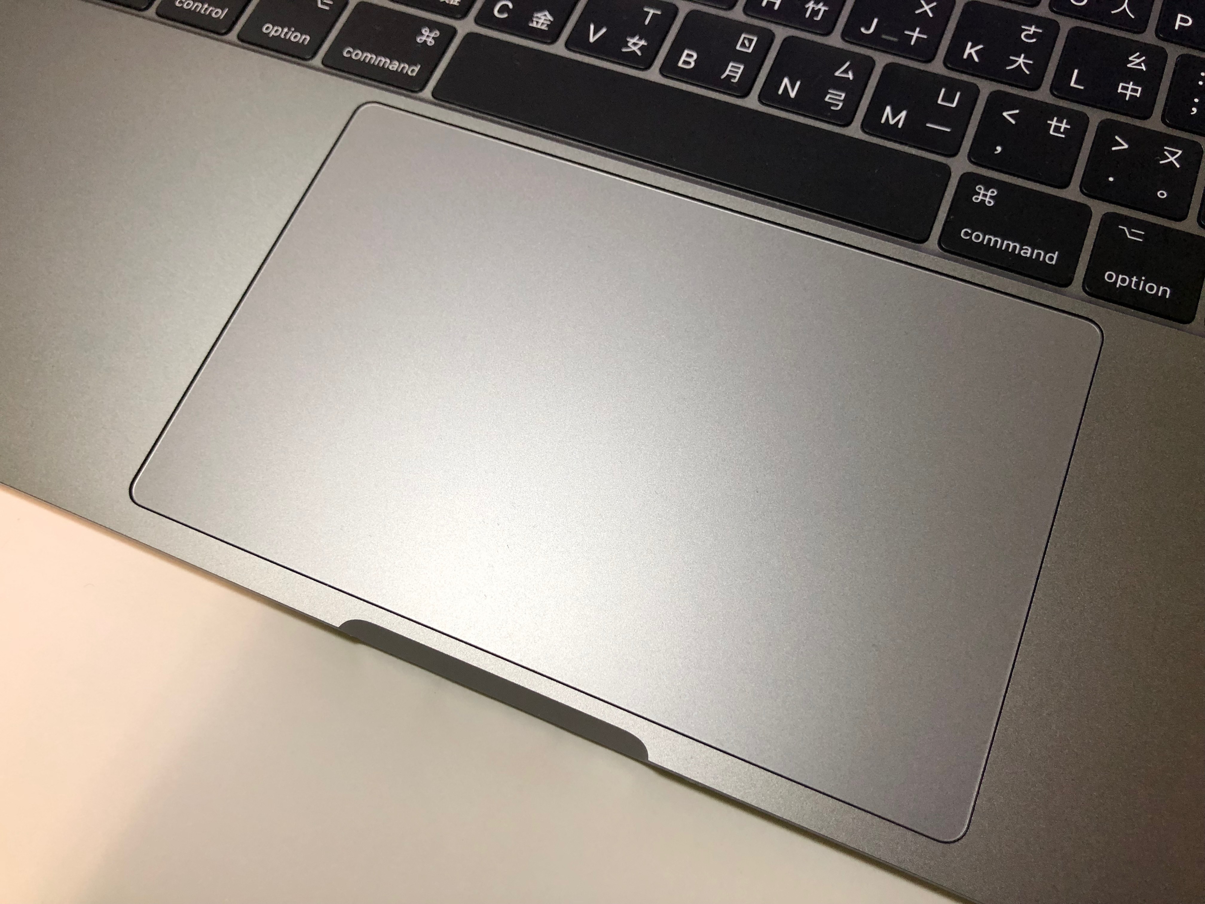MacBook Pro 鍵盤故障送修過程-維修後觸控式軌跡板