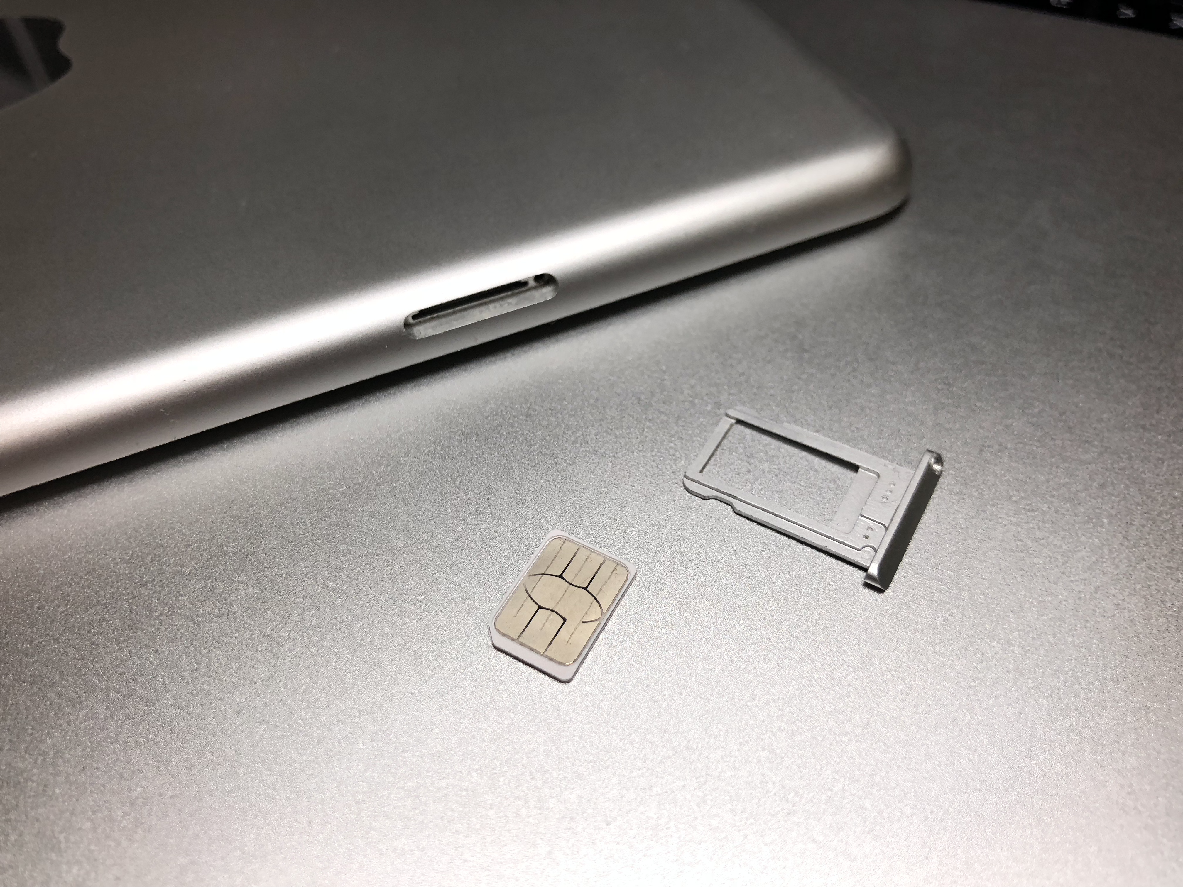 Apple SIM、iPhone、雙卡雙待