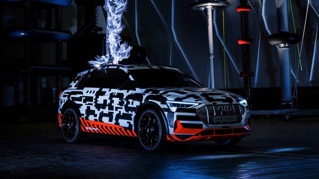 五個螢幕！Audi 第一款量產電動車 e-tron 內裝大公開
