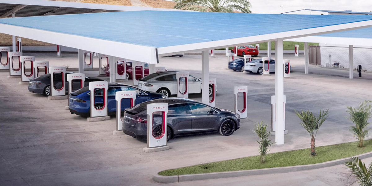 Tesla 增加充電站