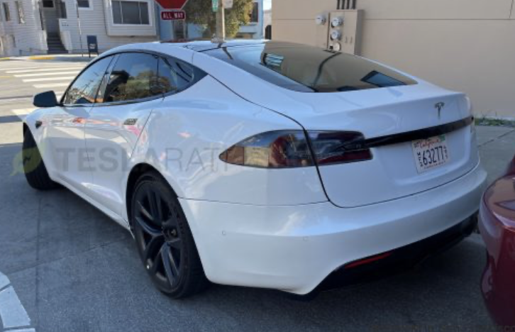 特斯拉 Tesla Model S 新款 Yoke方向盤 實車照