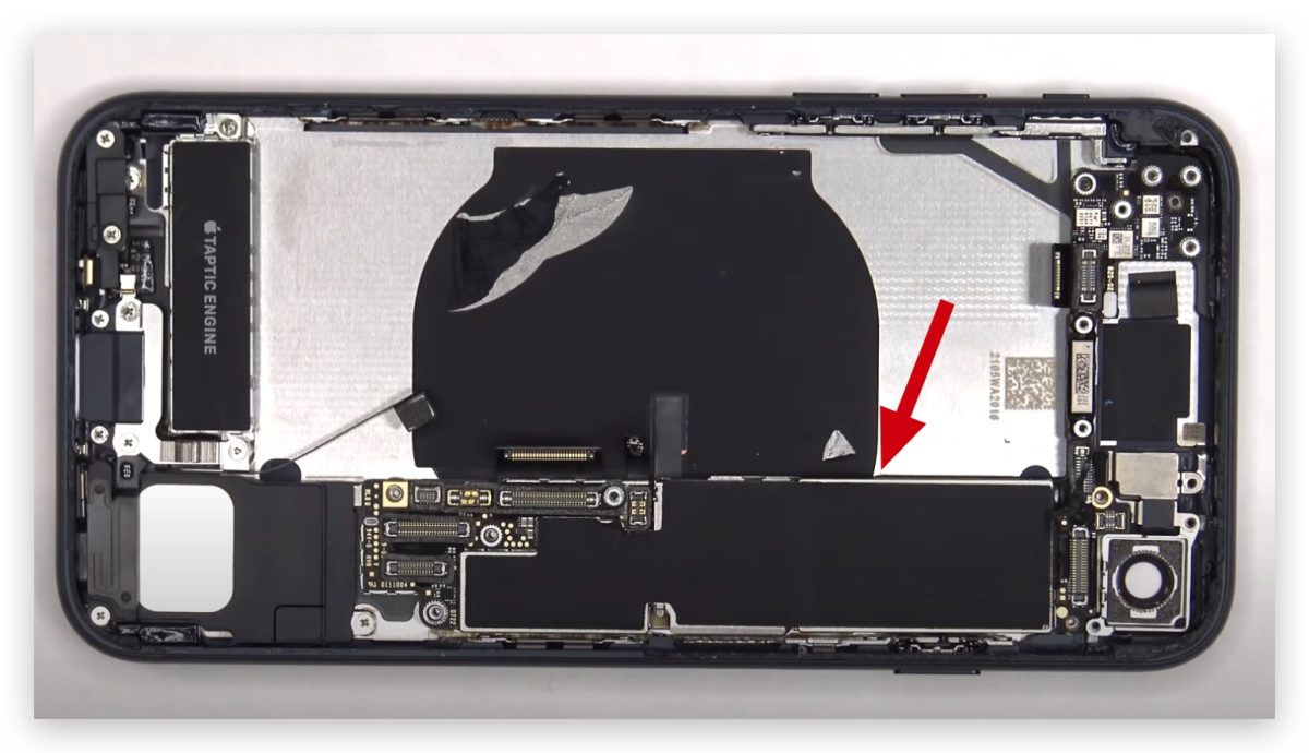 iPhone SE 3 拆解