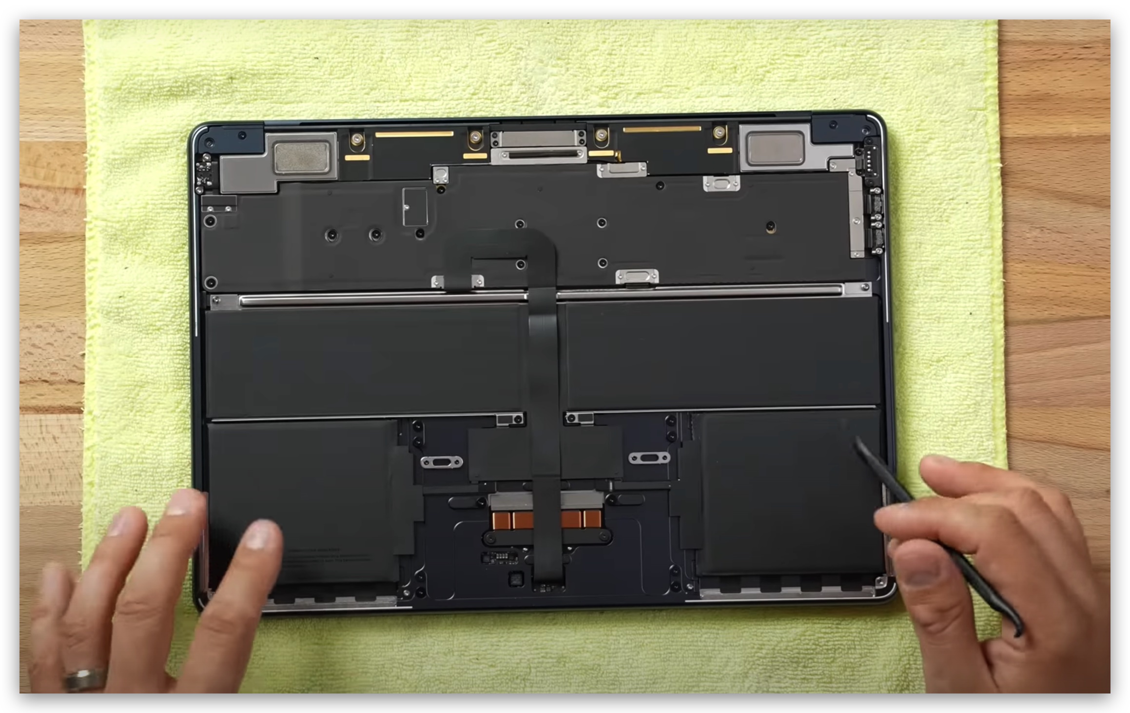 M2 MacBook Air 讀寫 SSD 降速 快閃記憶體