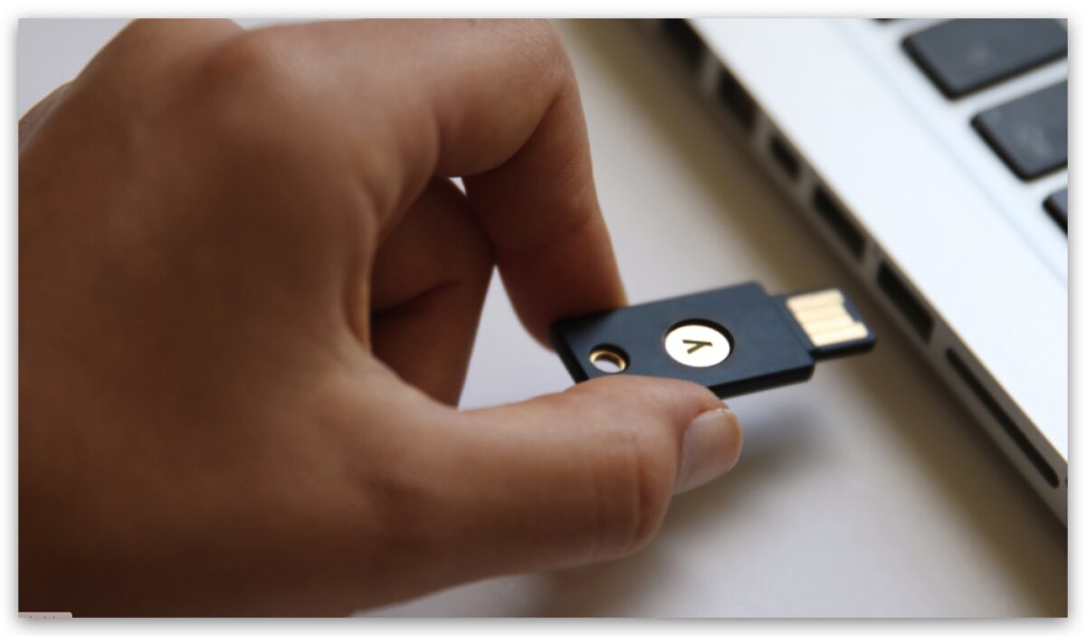 iOS 16.3 0 安全金鑰 Apple ID 實體密鑰 實體金鑰