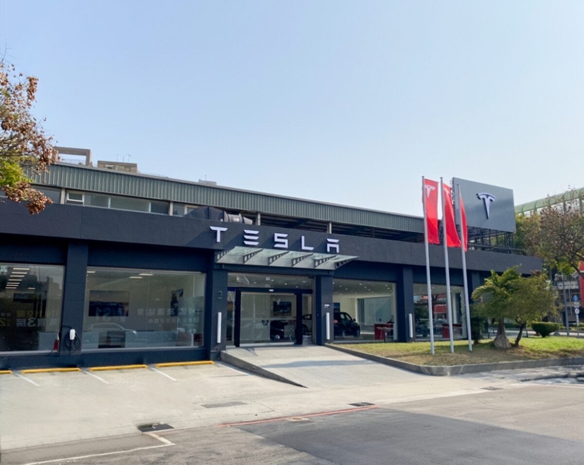 特斯拉 Tesla 台中青海服務體驗中心 Tesla Center