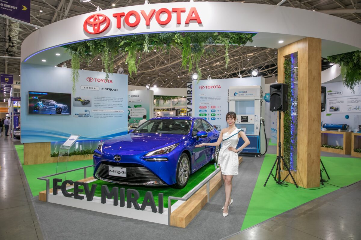 2023 toyota 電動車 和泰集團展館以綠色永續為主題，並首度展出第二代TOYOTA MIRAI
