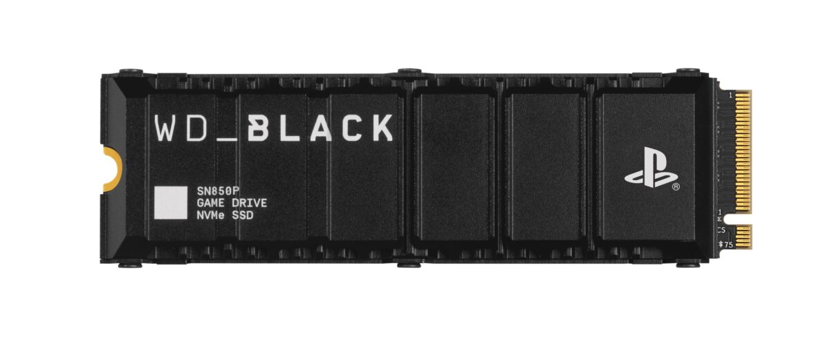 【產品照】WD_BLACK SN850P NVMe SSD 採用 PlayStation 標誌的獨特散熱片設計，提供高達 4TB 容量，玩家可擴充四倍的 PS5 遊戲主機儲存空間