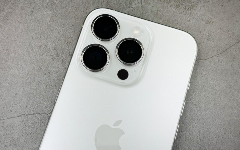 iPhone iOS iPhone 15 iPhone 15 Pro imos 保護貼 鏡頭貼 康寧玻璃保護貼 藍寶石玻璃鏡頭貼