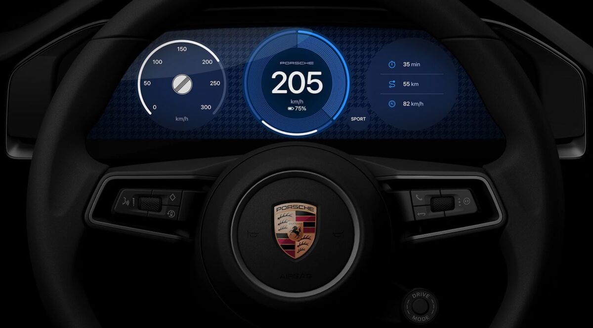 Apple CarPlay CarPlay 保時捷 Porsche Aston Martin 奧斯頓馬丁