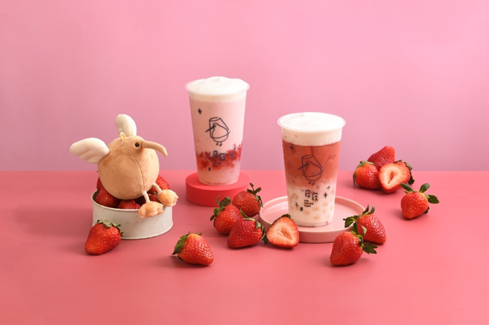喜氣洋洋莓一天！發發「踏雪尋莓系列」奶蓋尬草莓粉嫩來襲