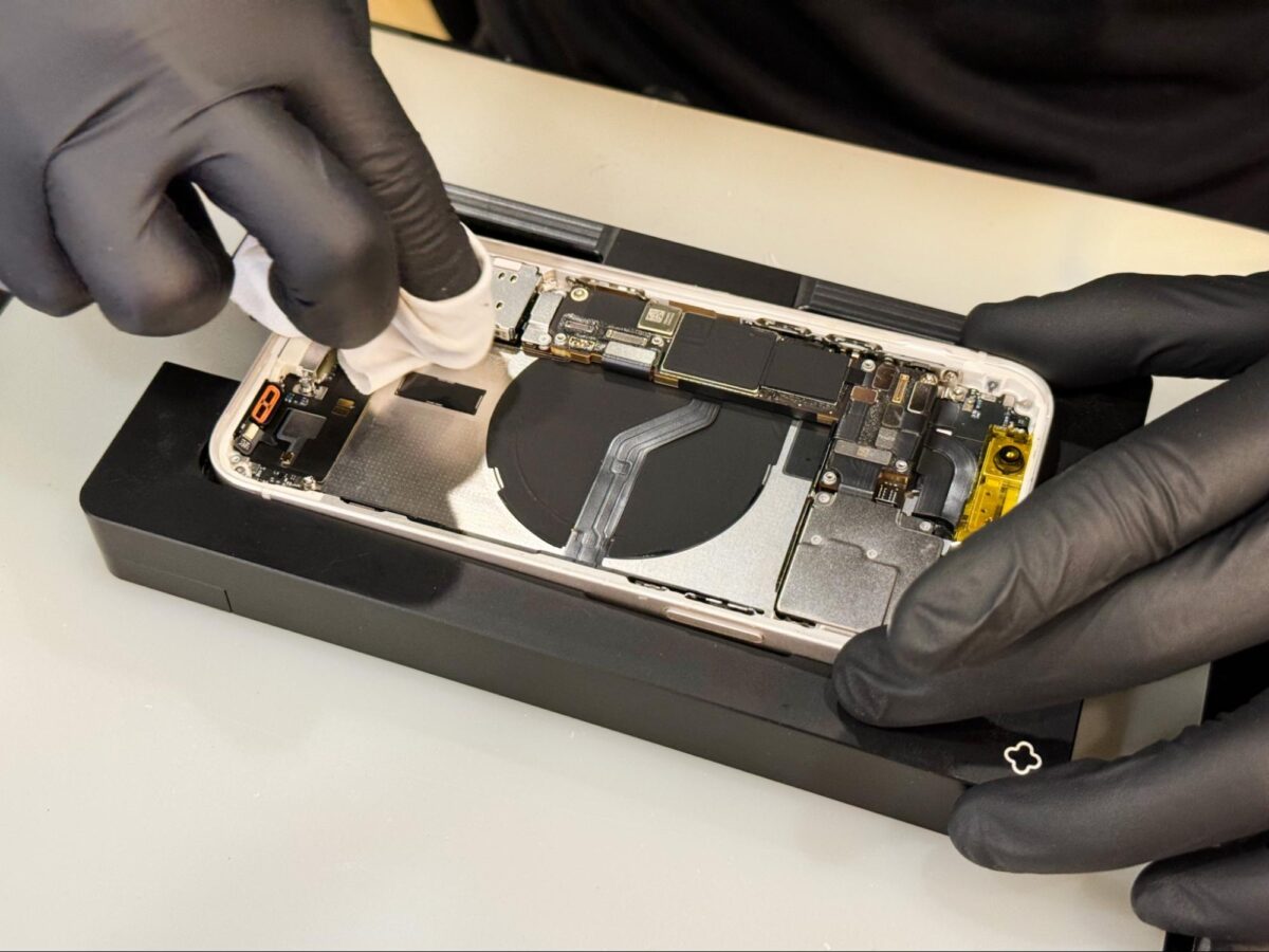 iPhone iOS 換電池 原廠電池 IRP 獨立維修中心 雷神快修 iPhone 換電池